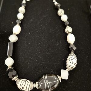 Elegant Black and White Beaded Necklace